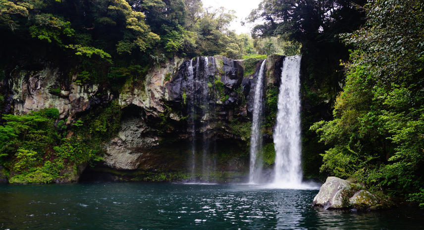 4. Dudhsagar Waterfalls